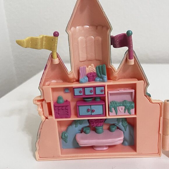 Vintage Trendmasters Starcastle Under The Sea Mermaid Playset Figures & Key 1994 - Picture 5 of 16